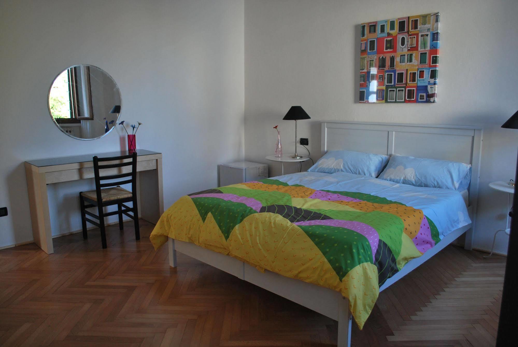 Casa D'Oro Rooms เมสเตร ภายนอก รูปภาพ